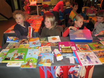 Small_kinderboekenbeurs_2011_058